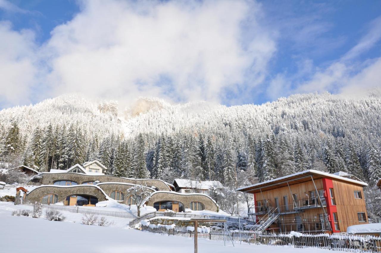 Erdhaeuser Und Apartments Mit Seeblick Und Alleinlage Weissensee Extérieur photo