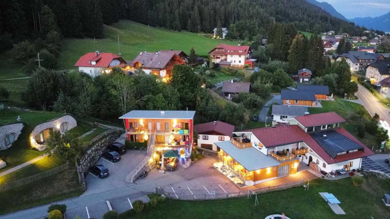 Erdhaeuser Und Apartments Mit Seeblick Und Alleinlage Weissensee Extérieur photo
